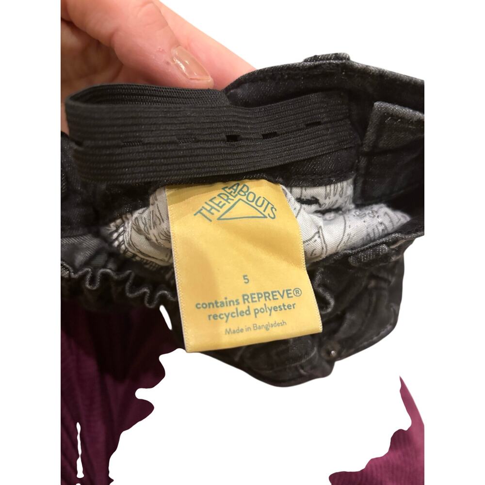 Thereabouts crop black denim pants with a button fly closure - Picture 3 of 4